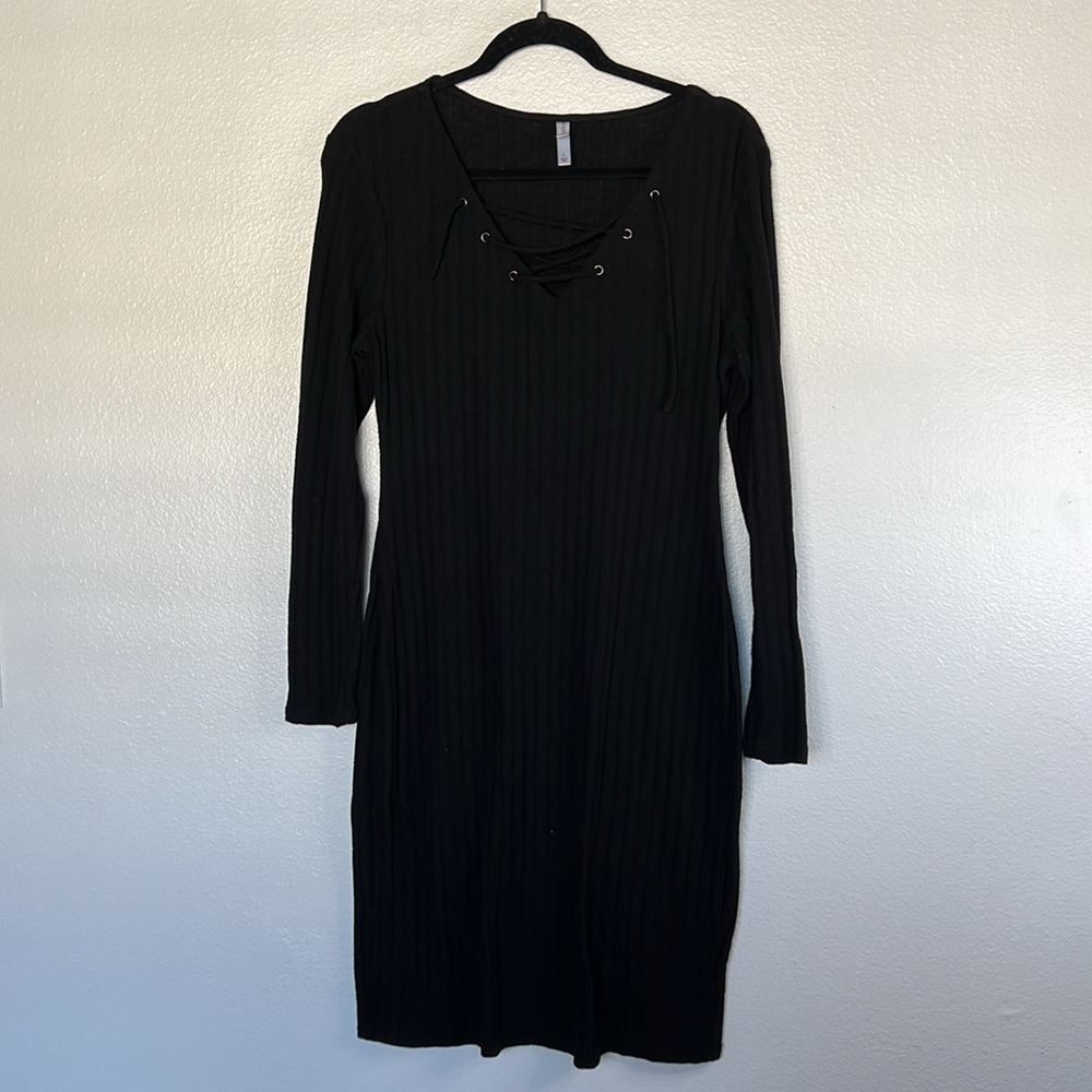 EUC Xhilaration Black Ribbed Knee Length Lace up Dress sz L